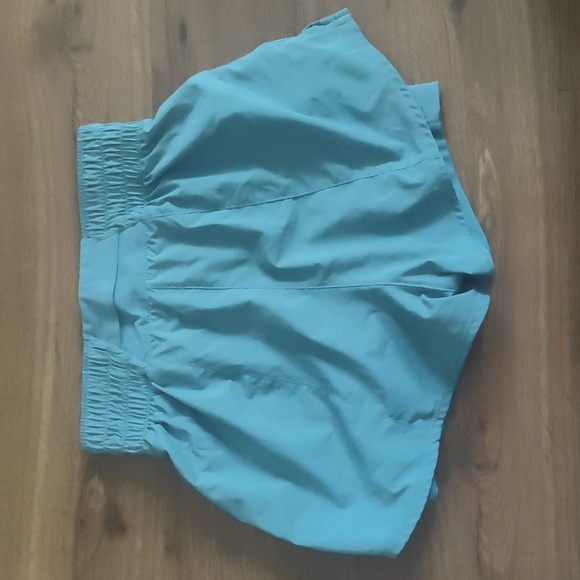 Size XS Nike dri-fit teal shorts with built in shorts - Picture 5 of 8